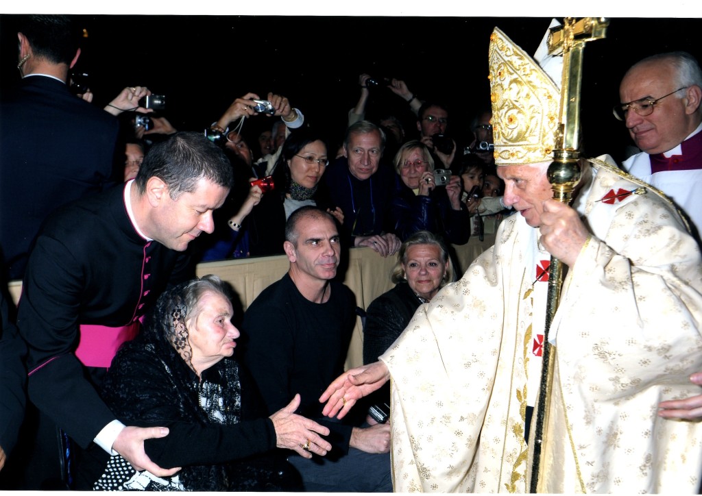 Santina incontra il Santo Padre il 5 aprile 2012